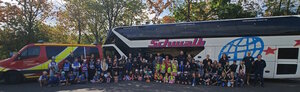 Gruppenbild von Kindern und Betreuern der Minifeuerwehr Gießen